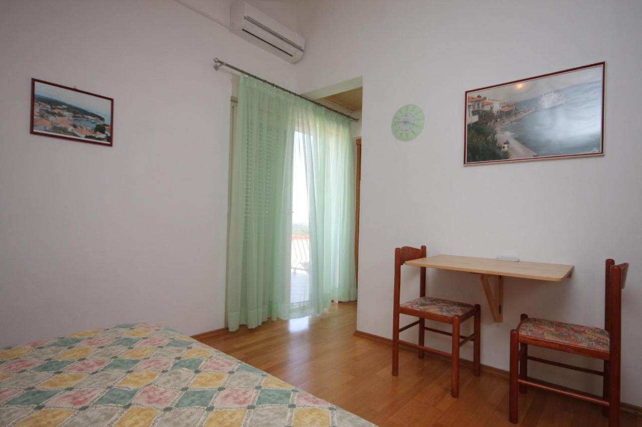 Apartments And Rooms With Parking Space Bozava, Dugi Otok - 8100 Exterior photo