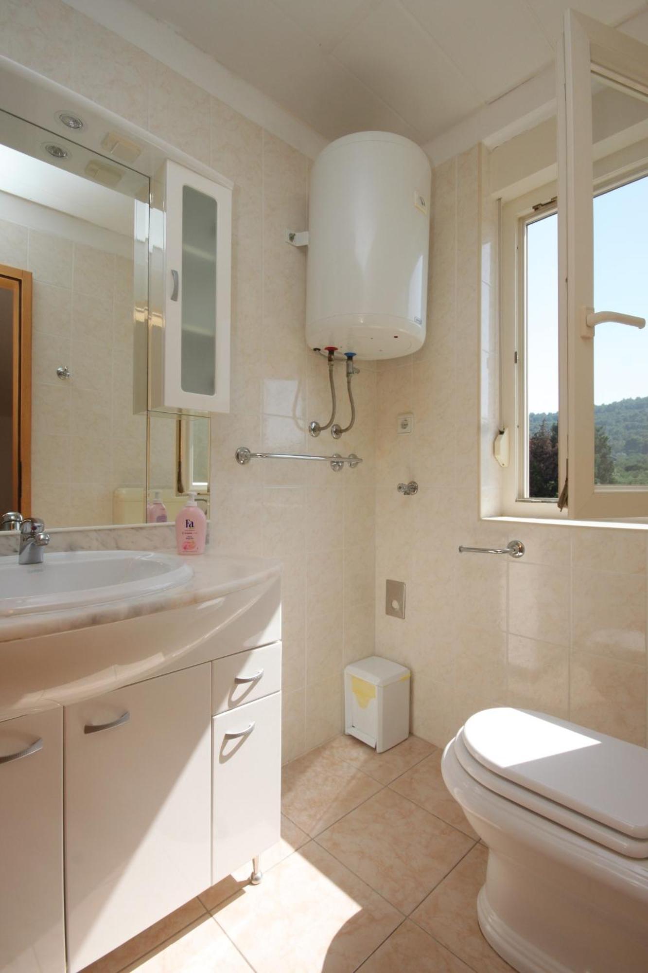 Apartments And Rooms With Parking Space Bozava, Dugi Otok - 8100 Room photo